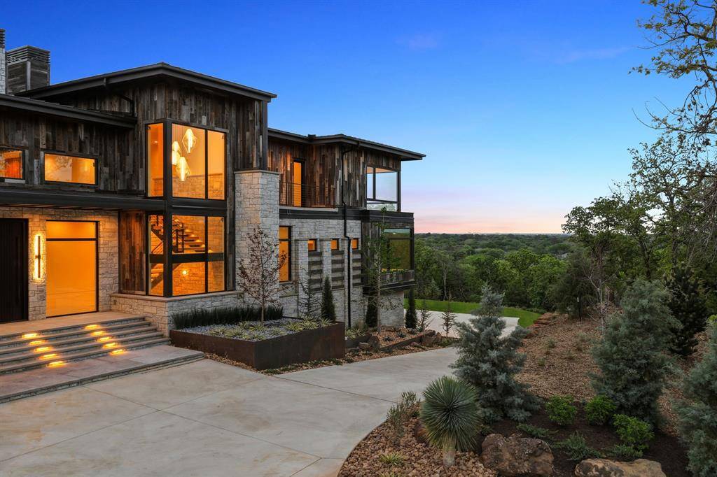 545 W Bob Jones Road, Southlake, TX 76092