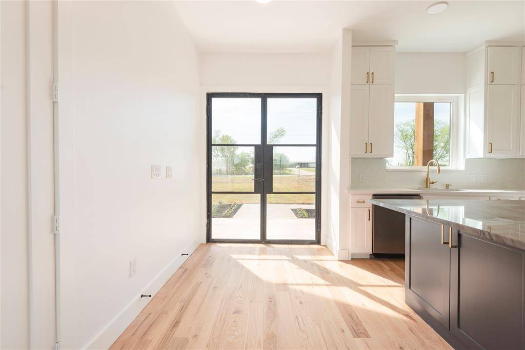 4863 County Road 1098, Celeste, TX 75423