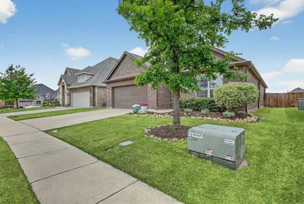 15405 Elm Bluff Way, Fort Worth, TX 76262