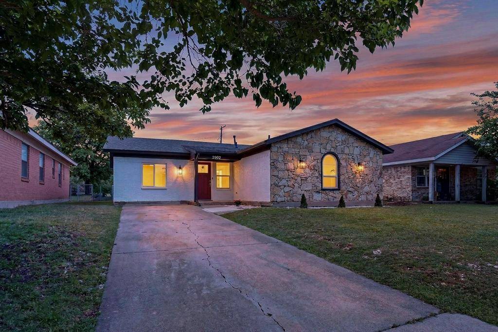 2902 Lulu Street, Fort Worth, TX 76106