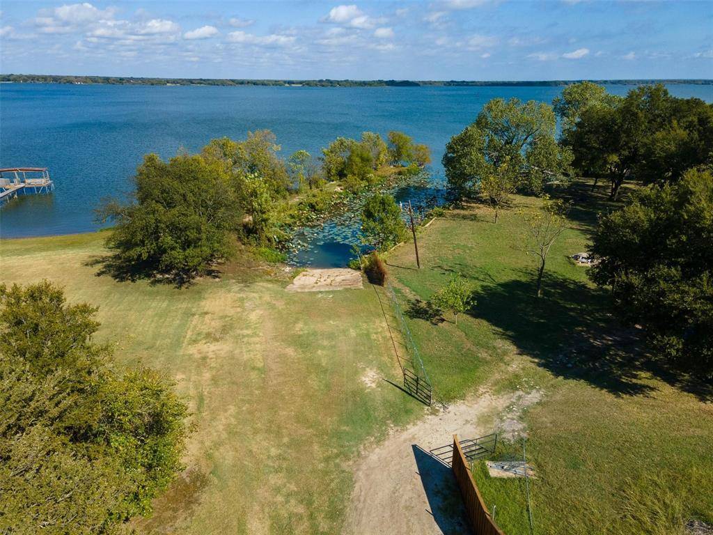 713 W Rosemary Street, Quinlan, TX 75474