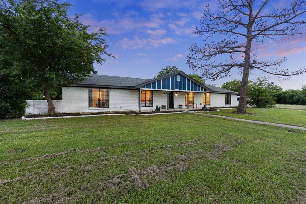 713 W Rosemary Street, Quinlan, TX 75474