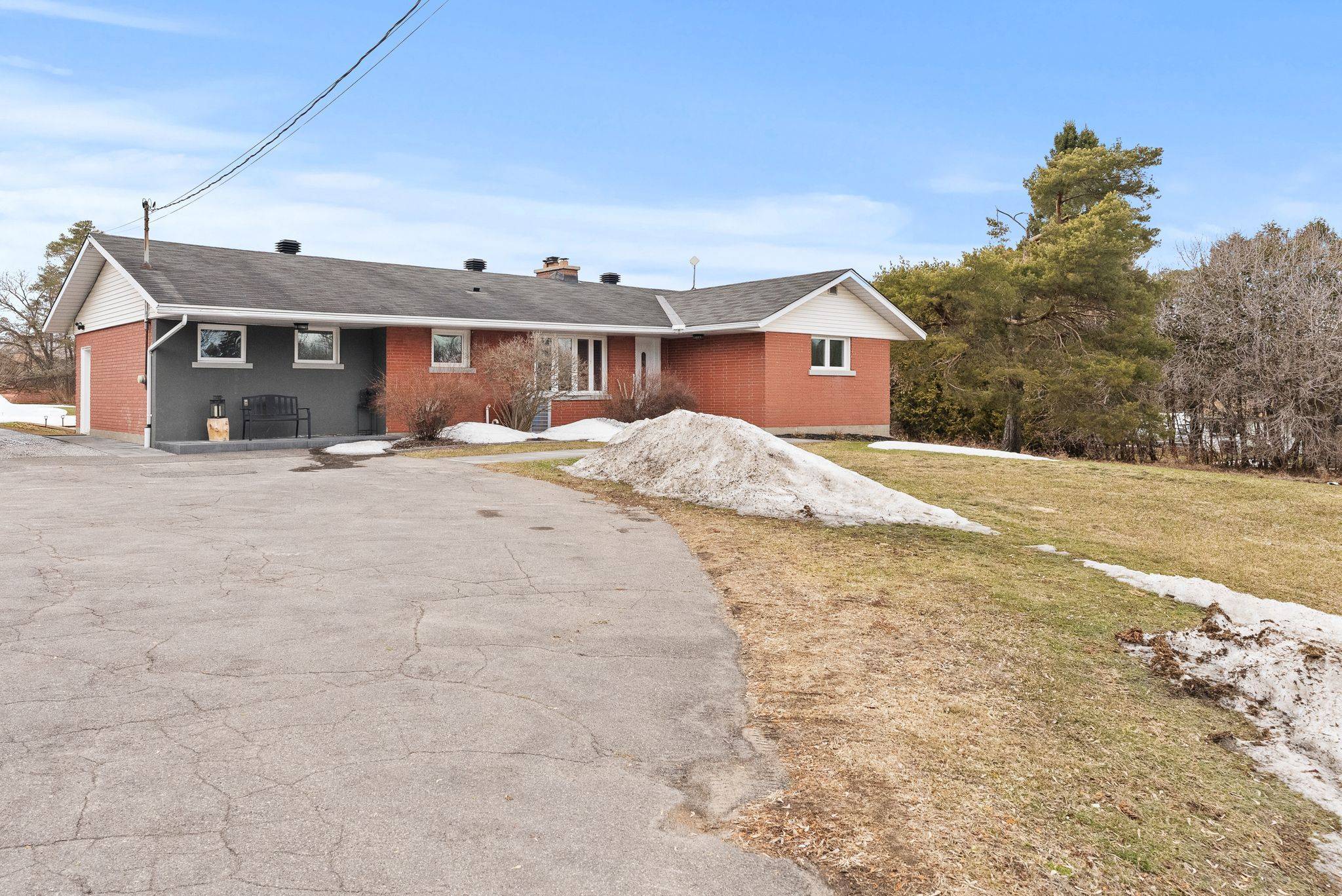 4624 Albion RD, Blossom Park - Airport And Area, ON K1X 1A5