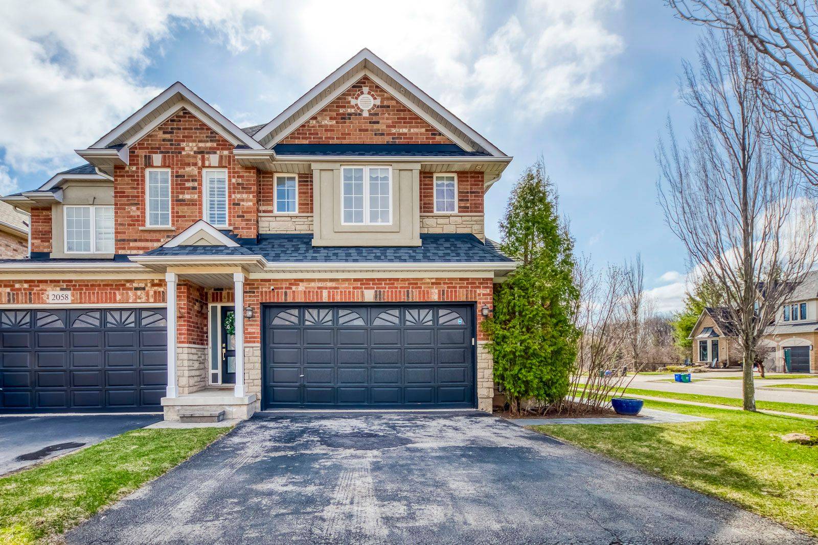 2363 Parkglen AVE, Oakville, ON L6M 4Y4