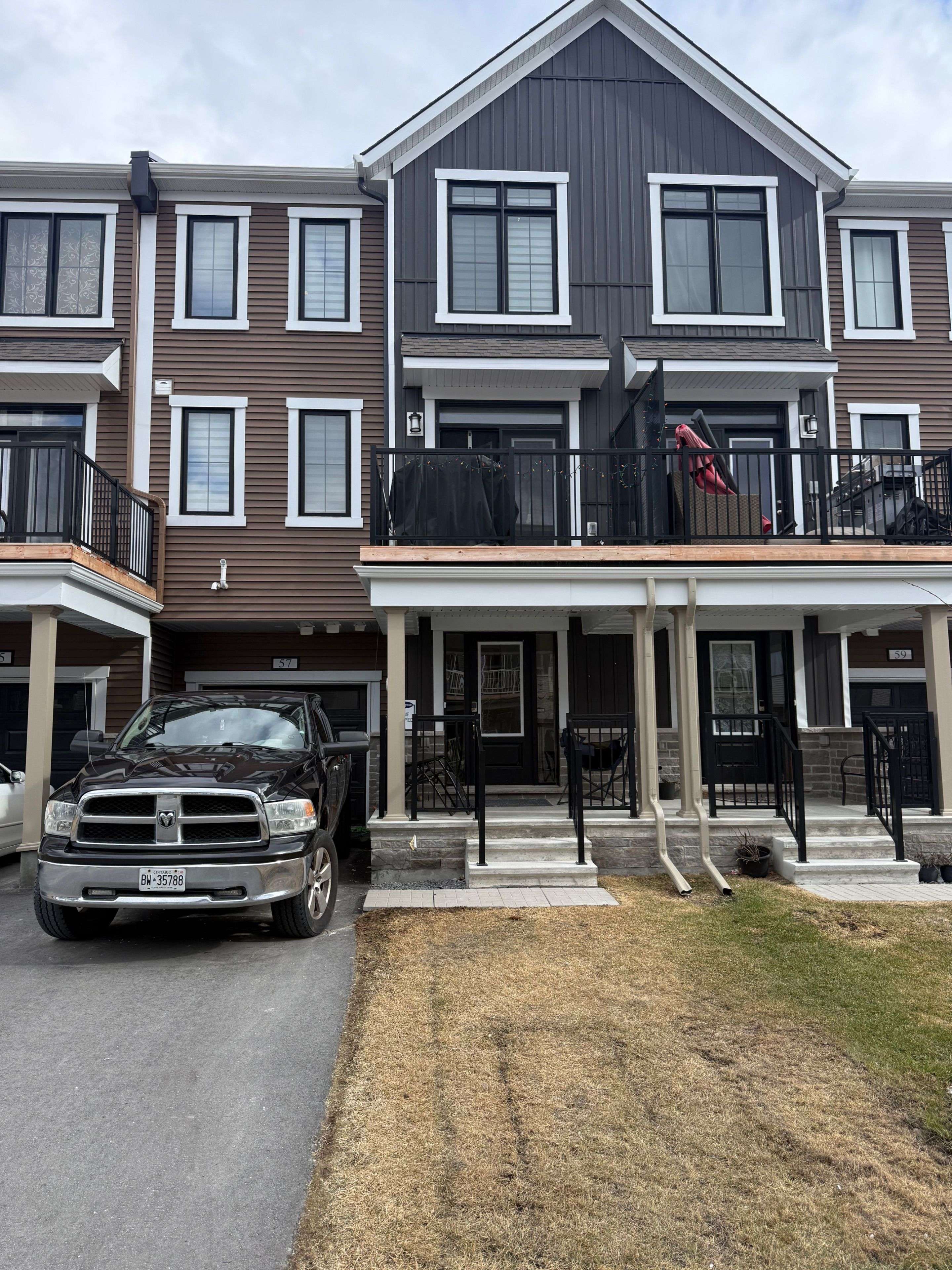 57 PLACETTE STITCH Mews, Stittsville - Munster - Richmond, ON K0A 2Z0