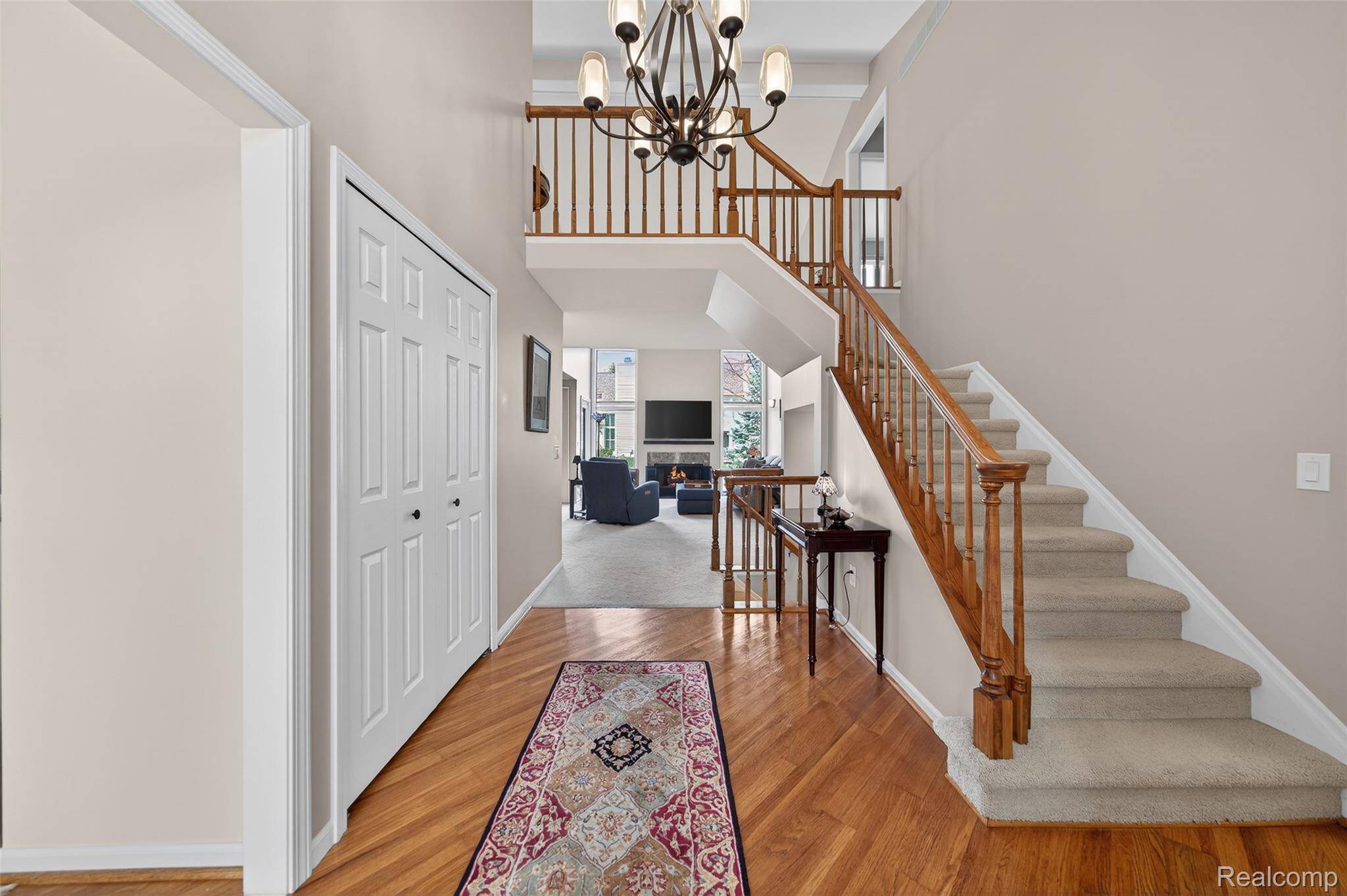 741 Briar Hill LN #111, Bloomfield Hills, MI 48304