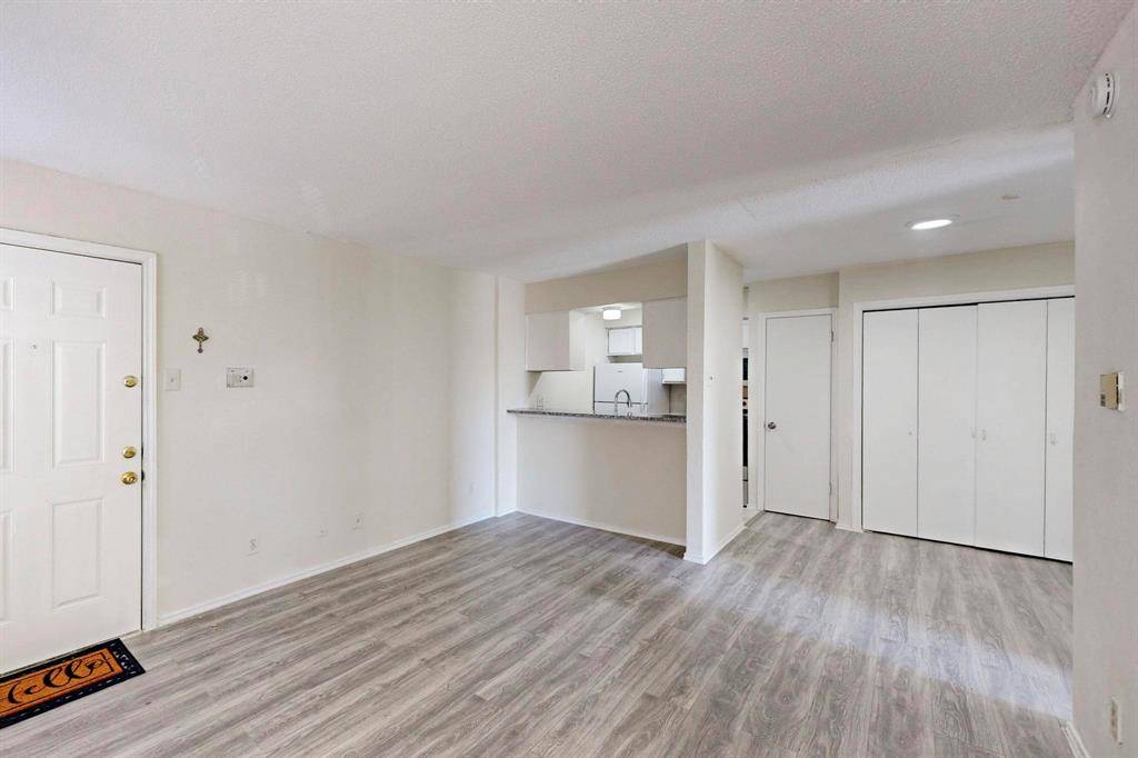 9520 Royal Lane #308, Dallas, TX 75243