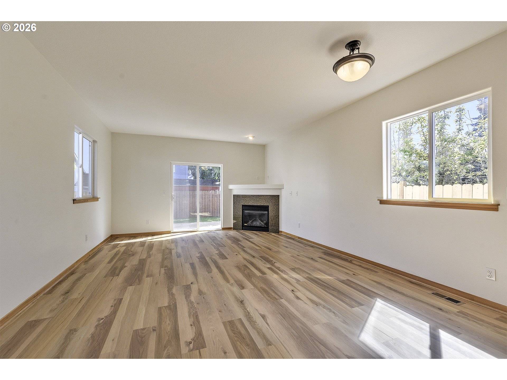 8806 N FISKE AVE, Portland, OR 97203