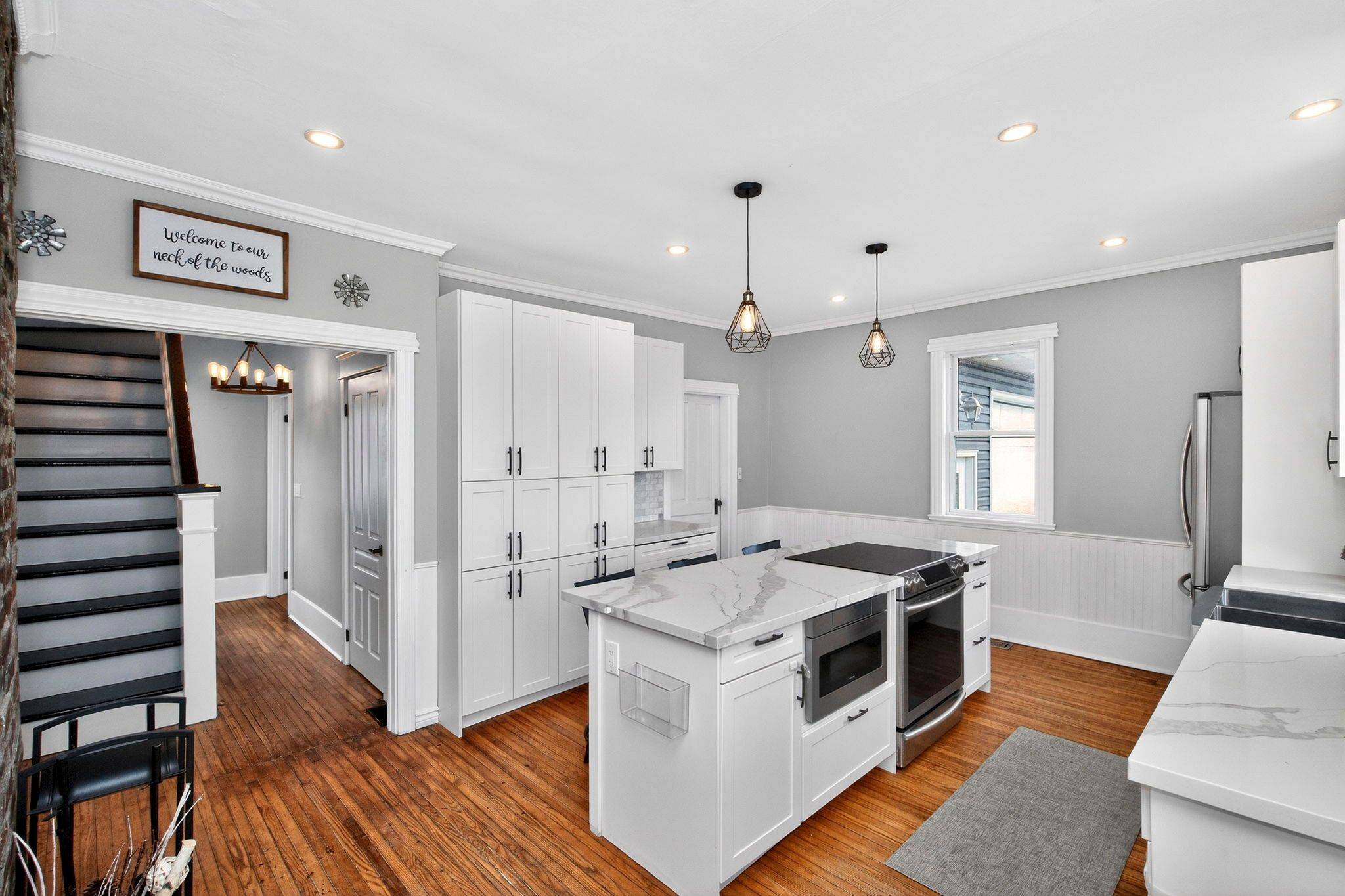 2936 Flos 6 RD W, Springwater, ON L0L 1P0