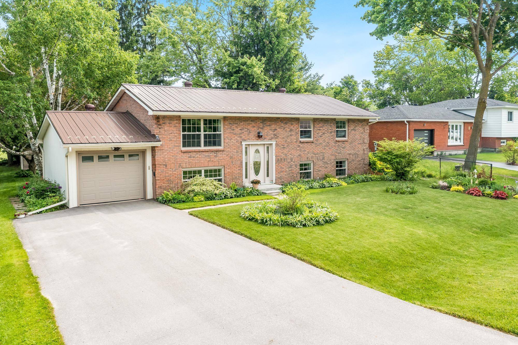 13 Jardine CRES, Clearview, ON L0M 1G0