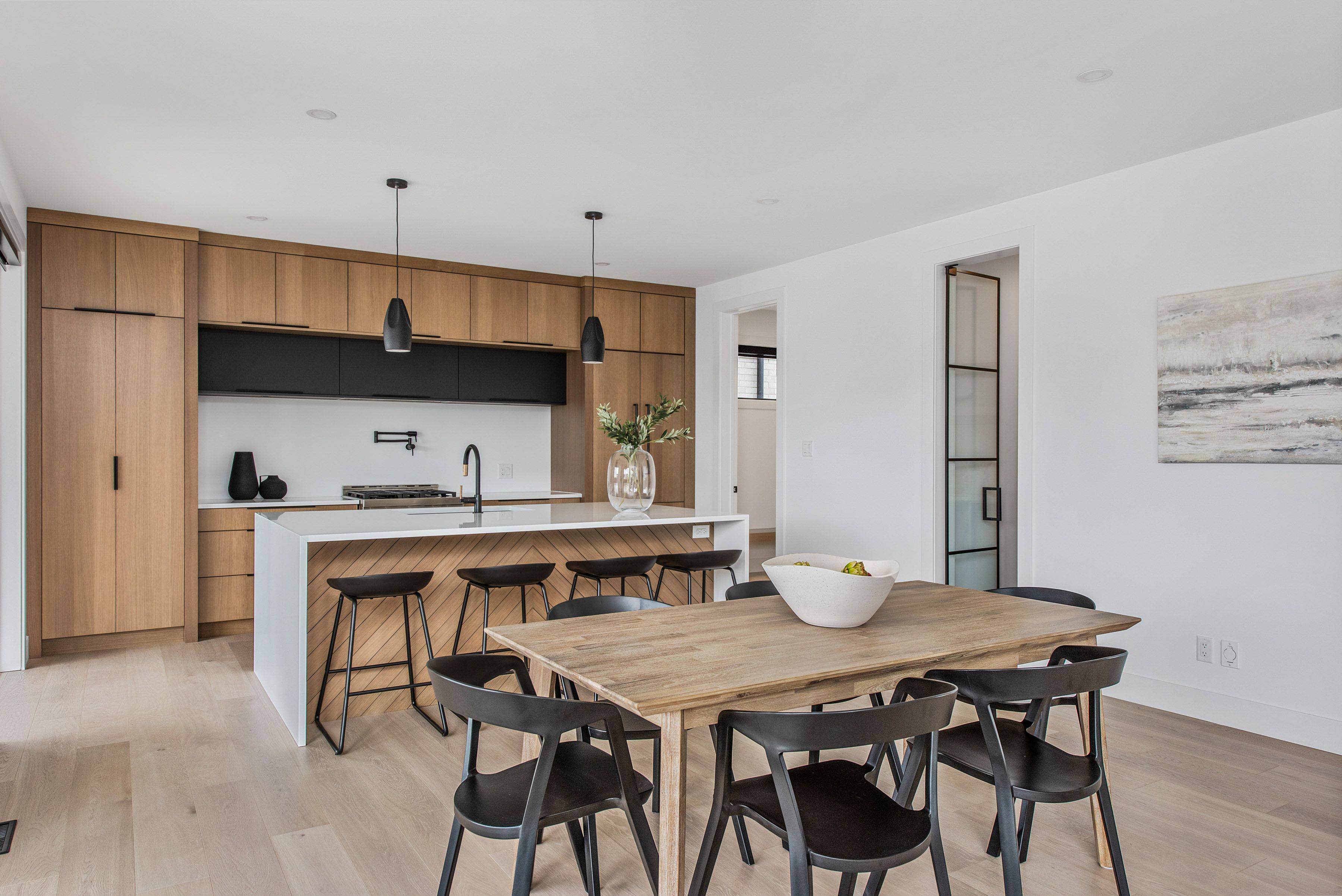 102 Silver Maple CIR, Thames Centre, ON N0M 2P0