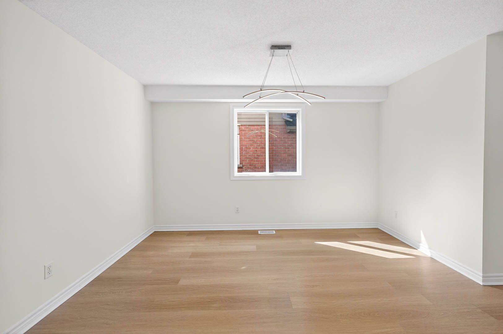 19 Midanbury WAY, Hamilton, ON L0R 1W0