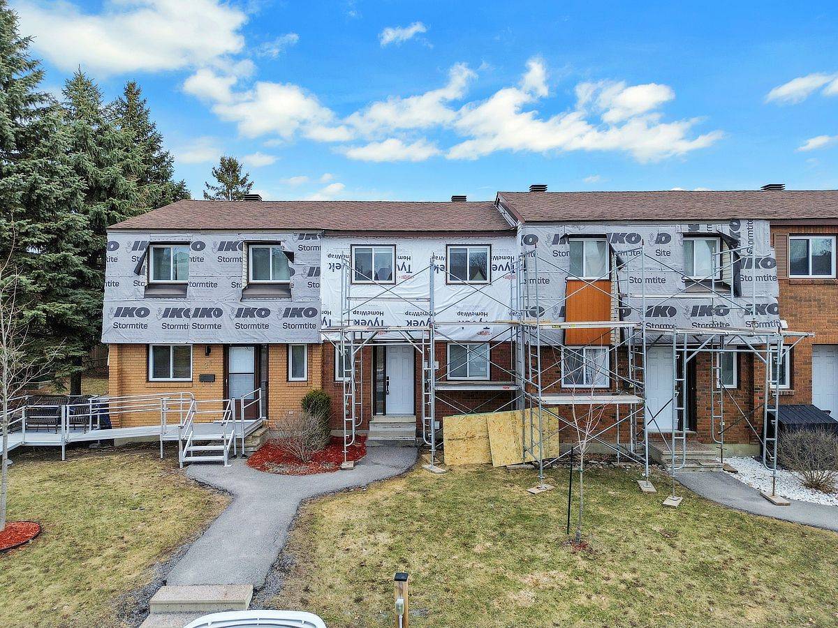 23 Pixley Private, Alta Vista And Area, ON K1G 4C3