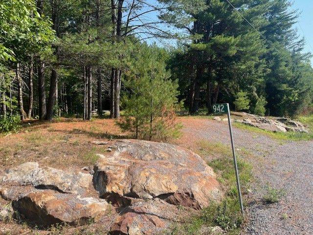 942 Balmer RD, North Kawartha, ON K0L 1A0