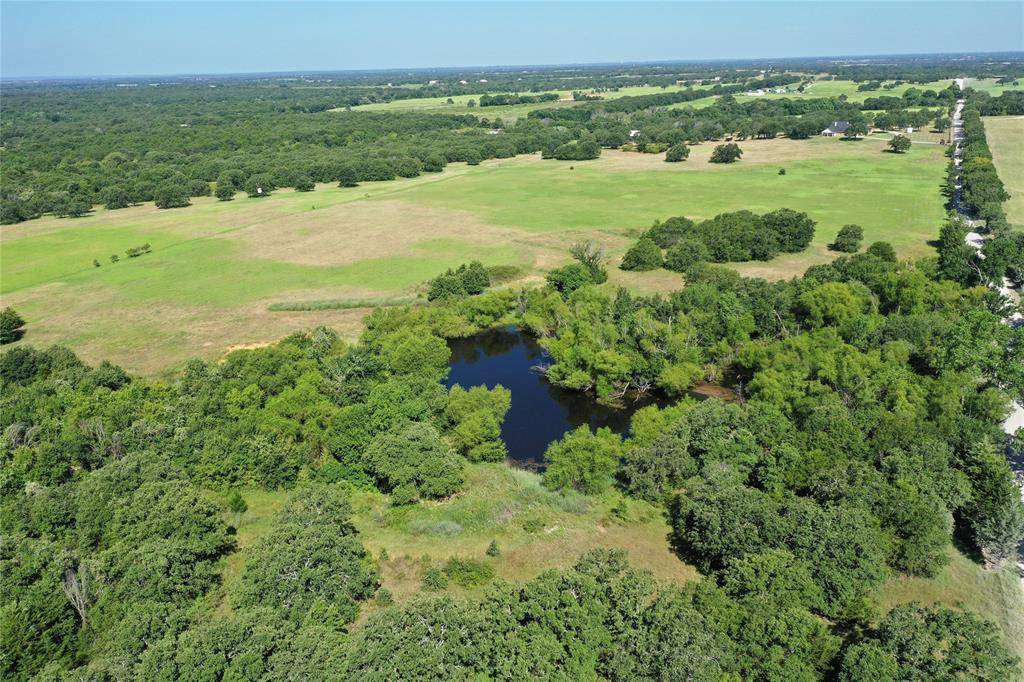 2642 Huddleston, Sunset, TX 76270