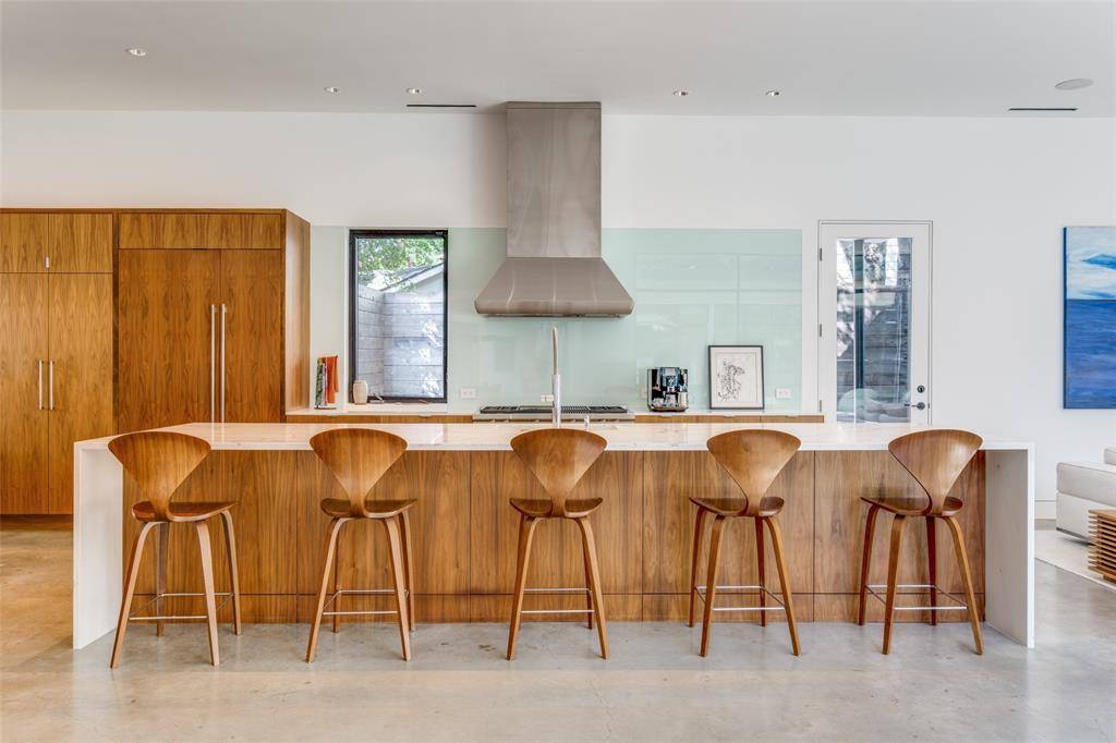 4411 Taos Road, Dallas, TX 75209