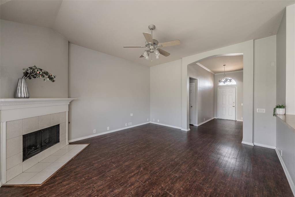 2900 Dunbar Drive, Mckinney, TX 75072