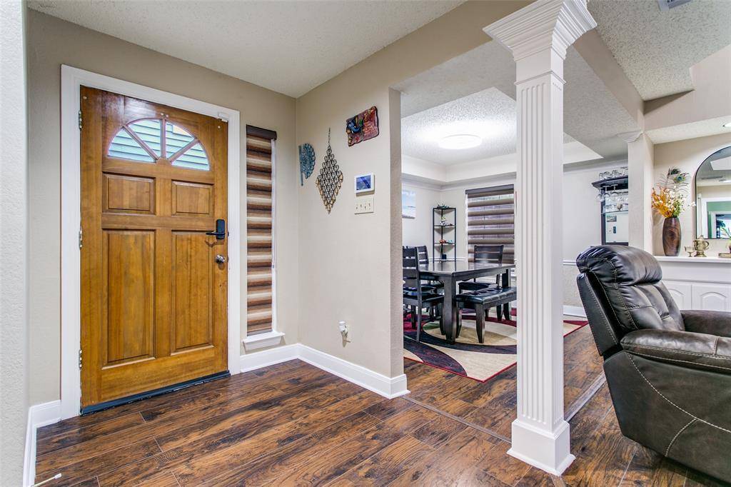 9432 Blue Jay Way, Irving, TX 75063