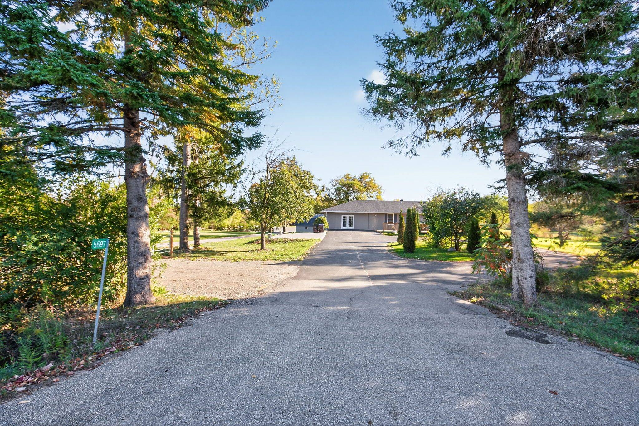 5697 2nd Line, New Tecumseth, ON L0G 1T0