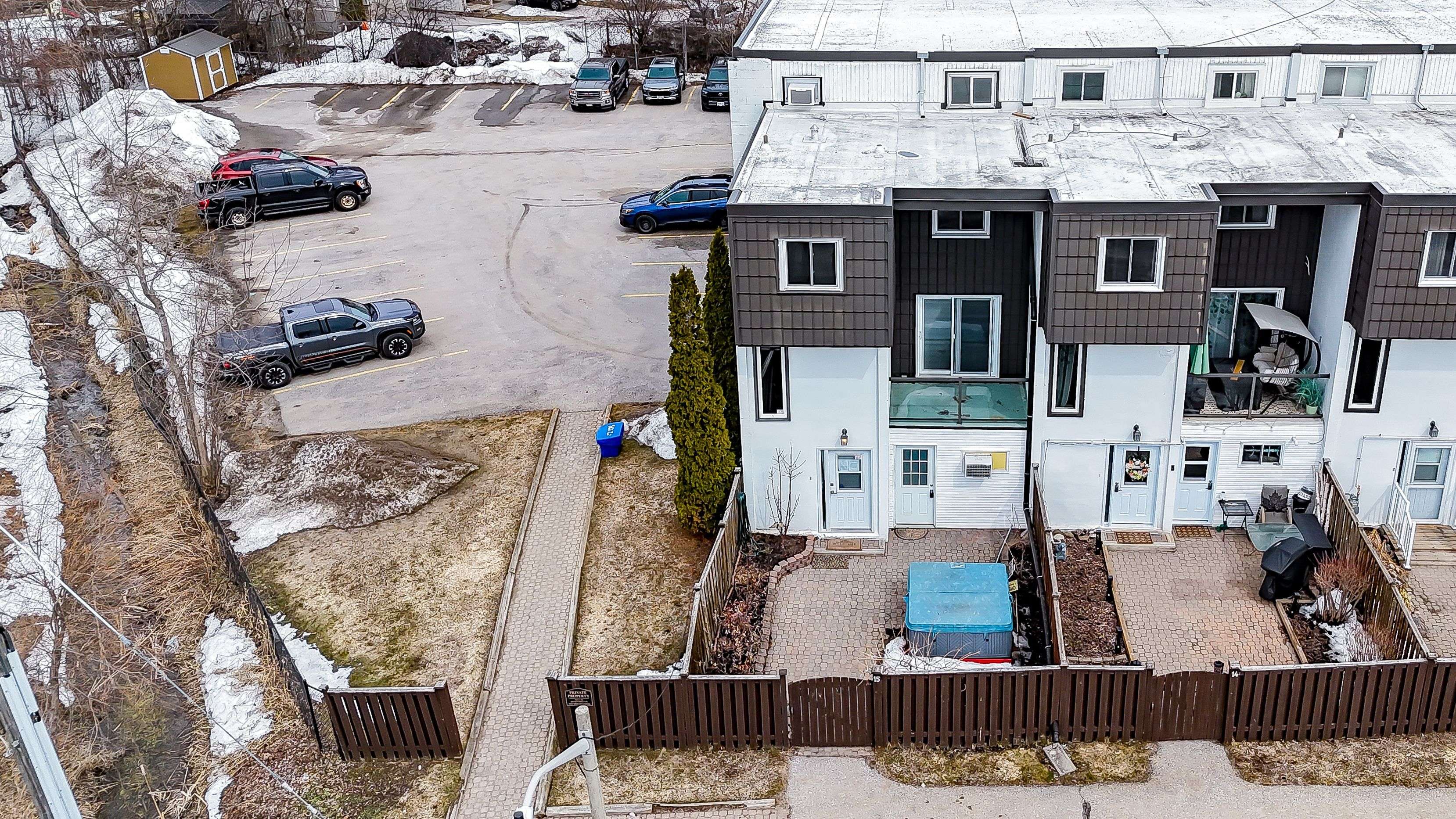 40 Victoria CRES #15, Orillia, ON L3V 6N6