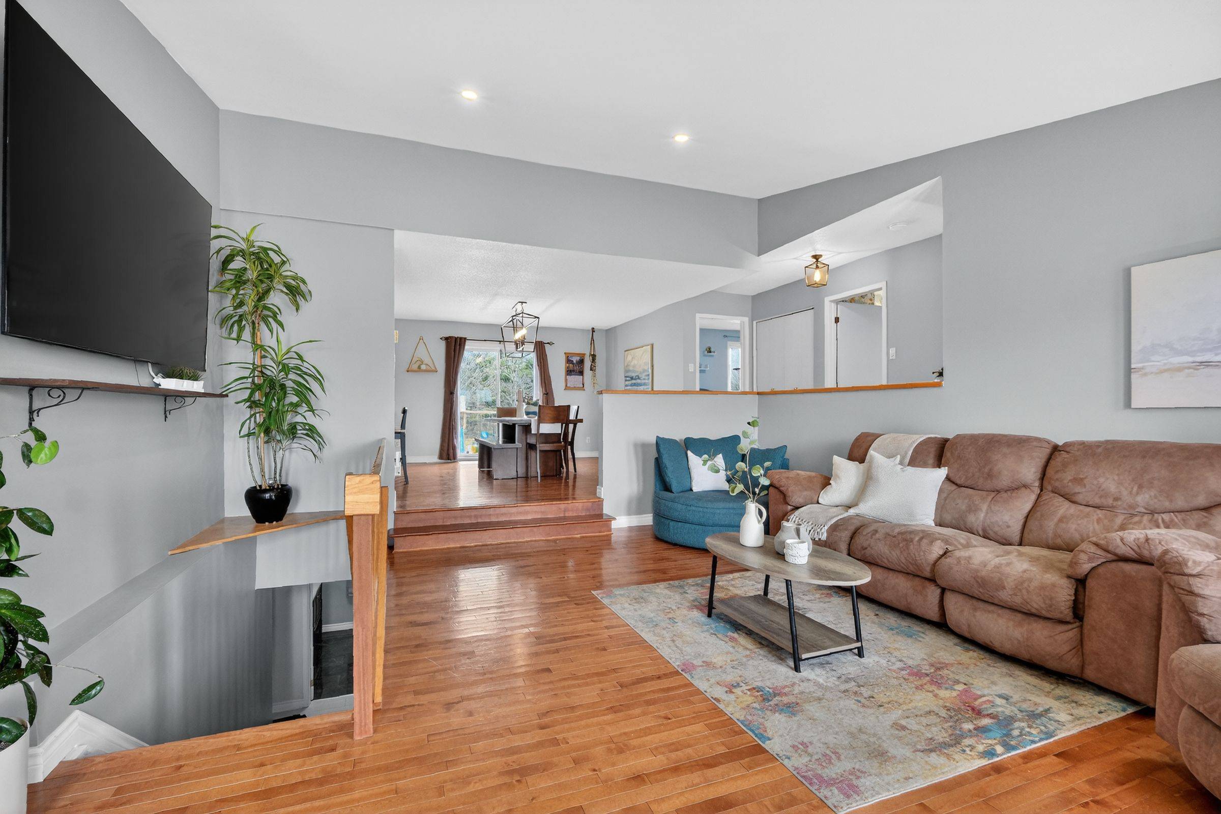 141 Jessup's Falls RD, Alfred And Plantagenet, ON K0B 1L0