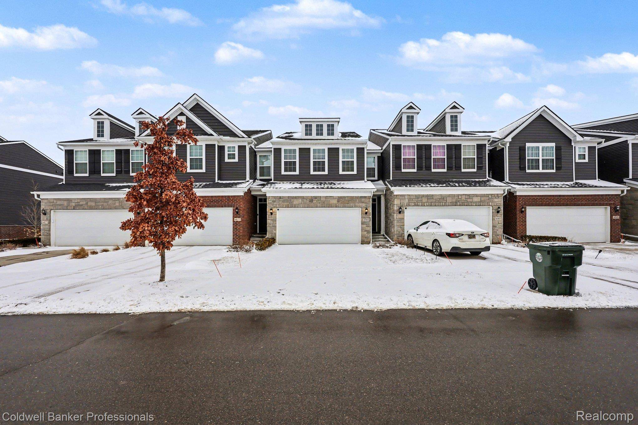 4883 Broomfield WAY, Orion Charter Township, MI 48359