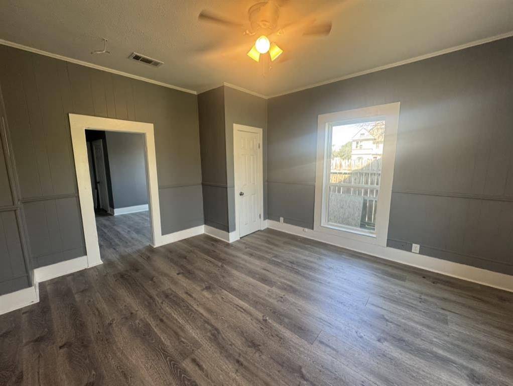 209 N Abbott Street #B, Hillsboro, TX 76645