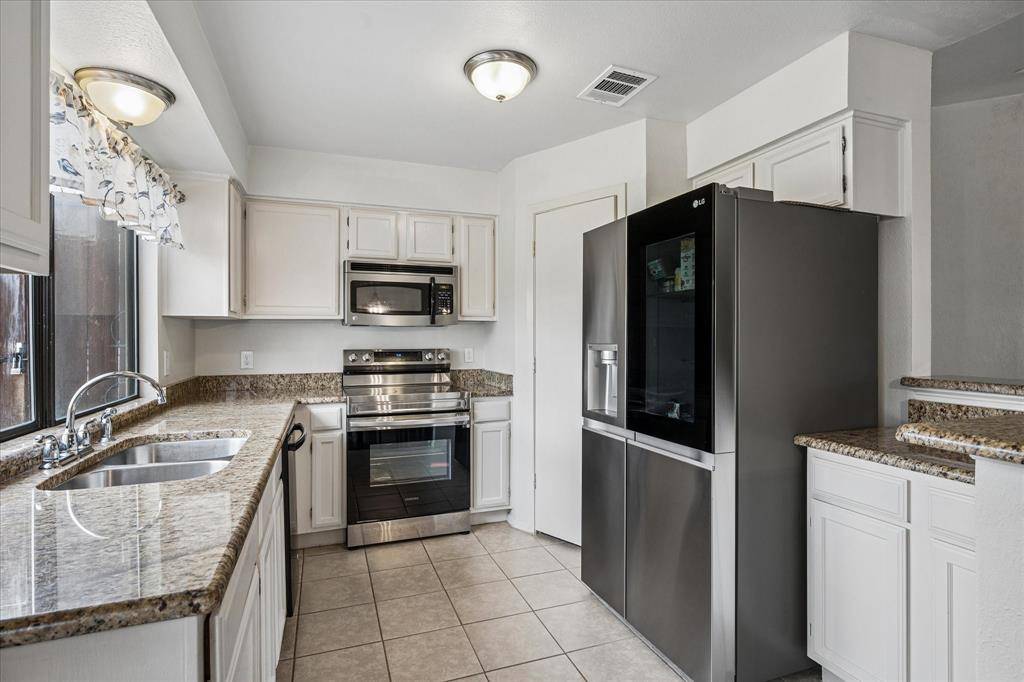 1117 Geneva Court, Garland, TX 75040