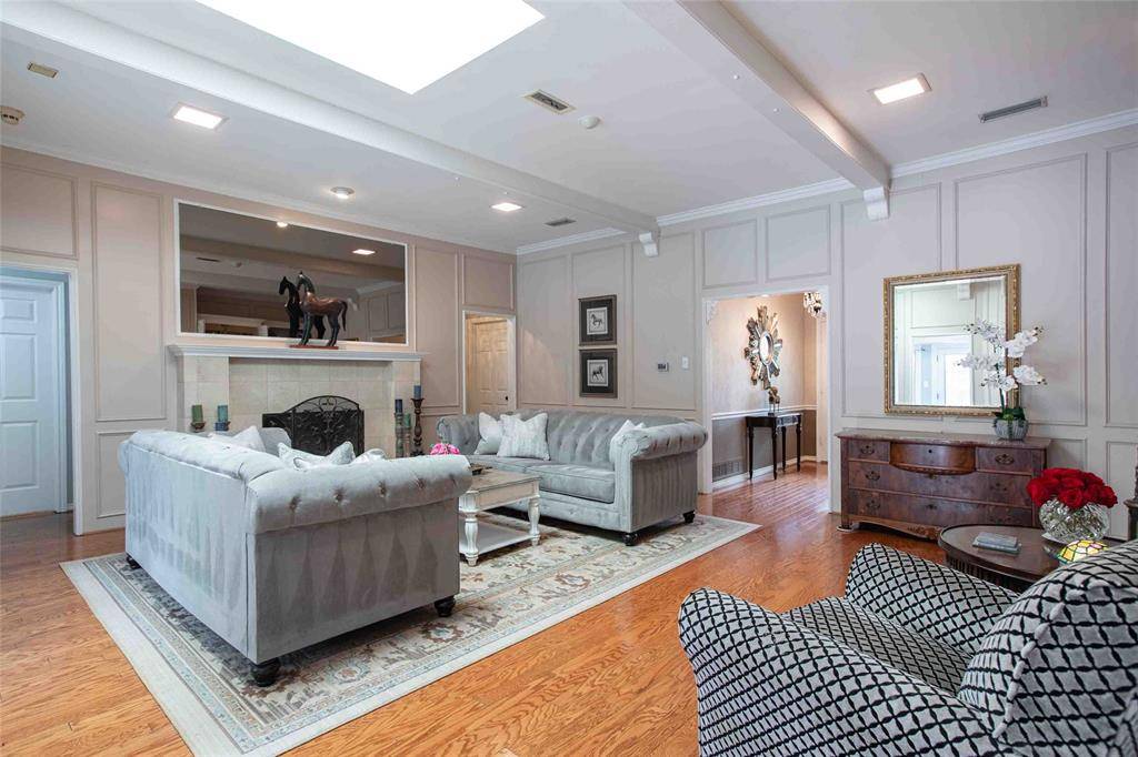 10011 Hickory Crossing, Dallas, TX 75243