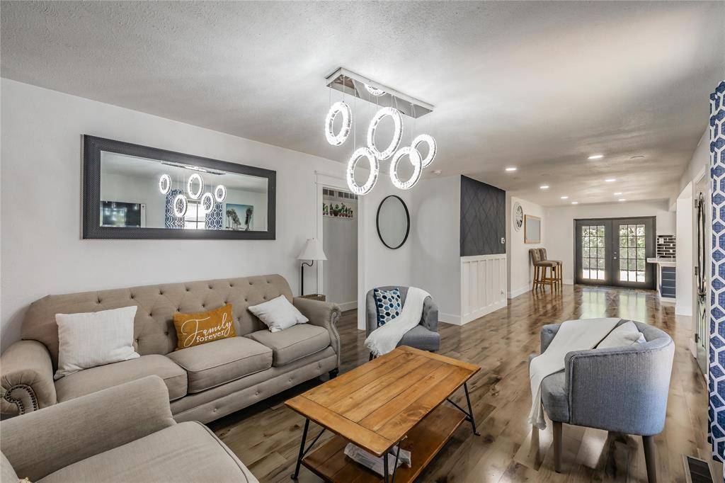 3723 Stafford Street, Irving, TX 75062