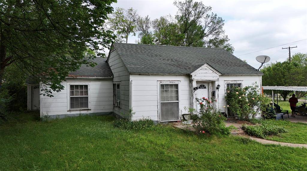 243 Walnut Street, Wilmer, TX 75172