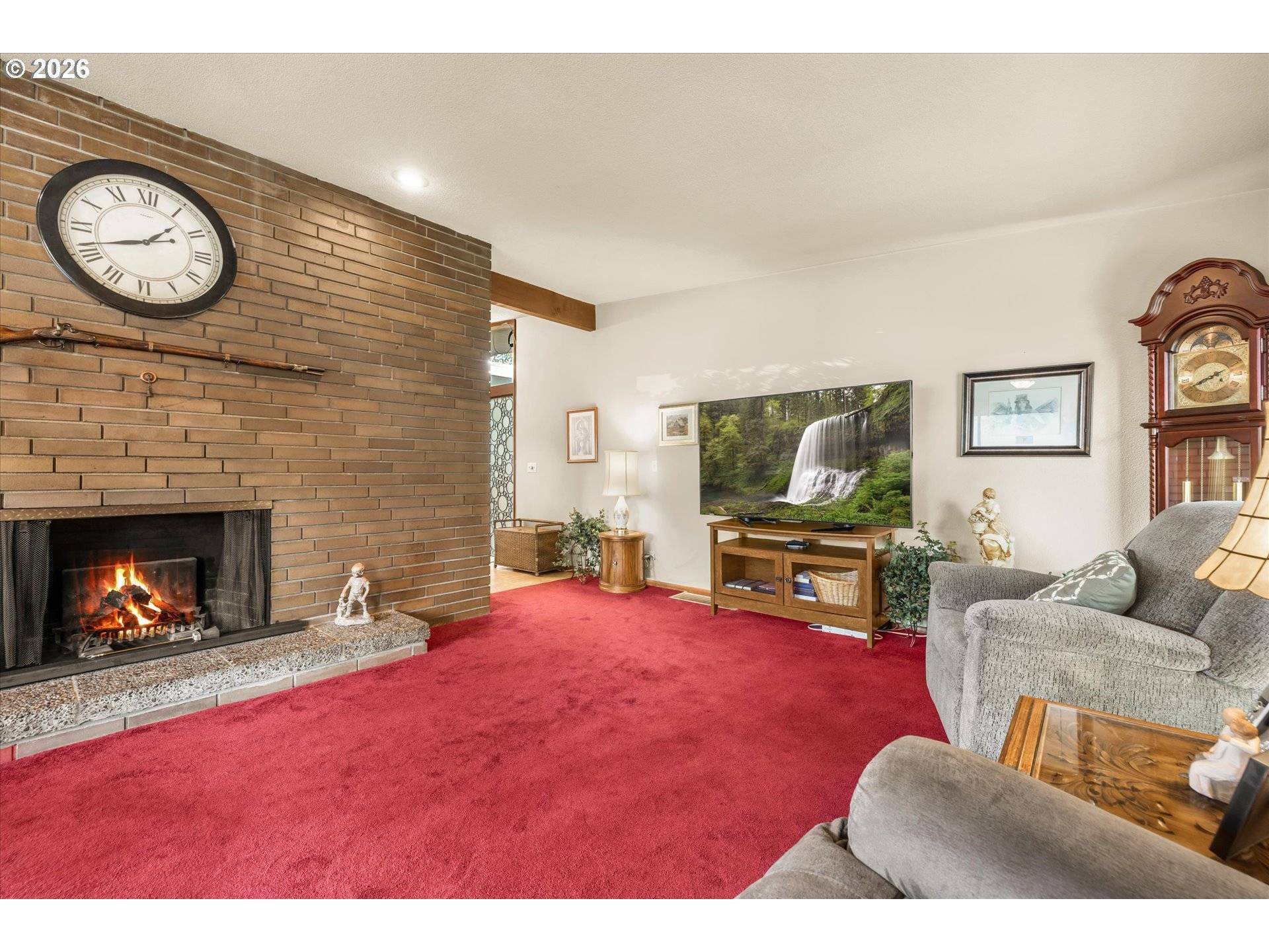 2205 N COUNTRY CLUB DR, Canby, OR 97013