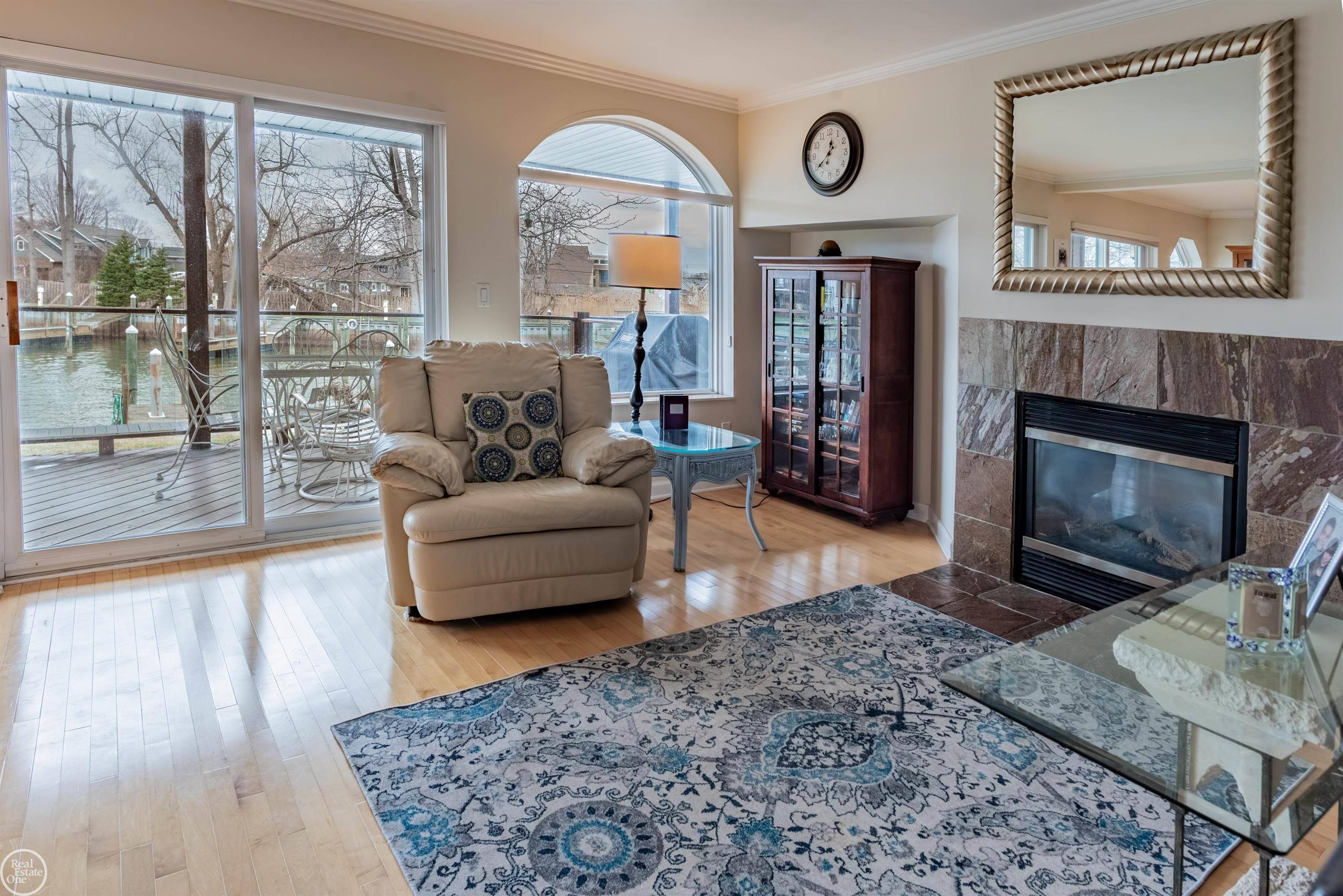 37814 Jefferson AVE, Harrison Twp, MI 48045