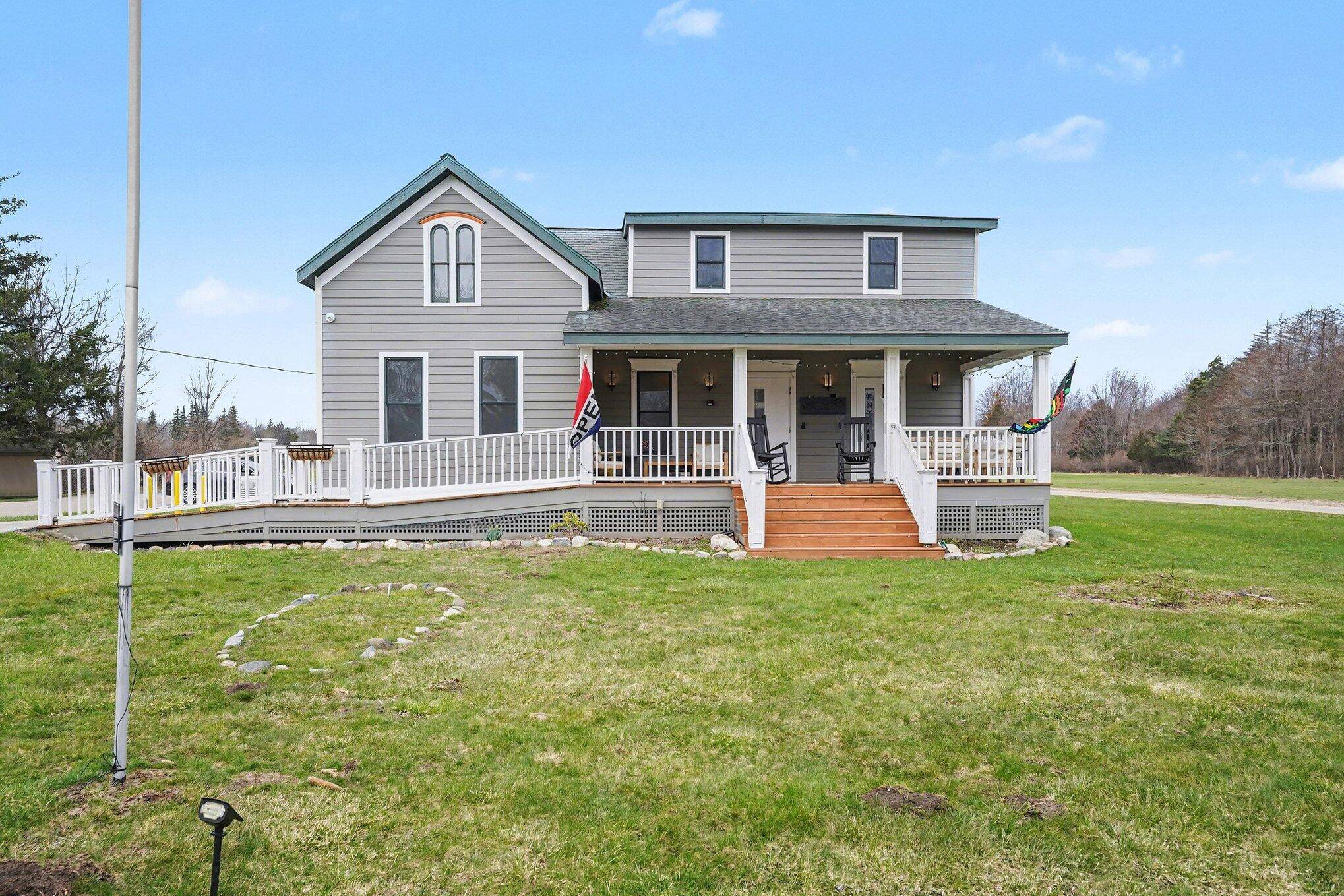 2918 Blue Star HWY, Douglas Vllg, MI 49406