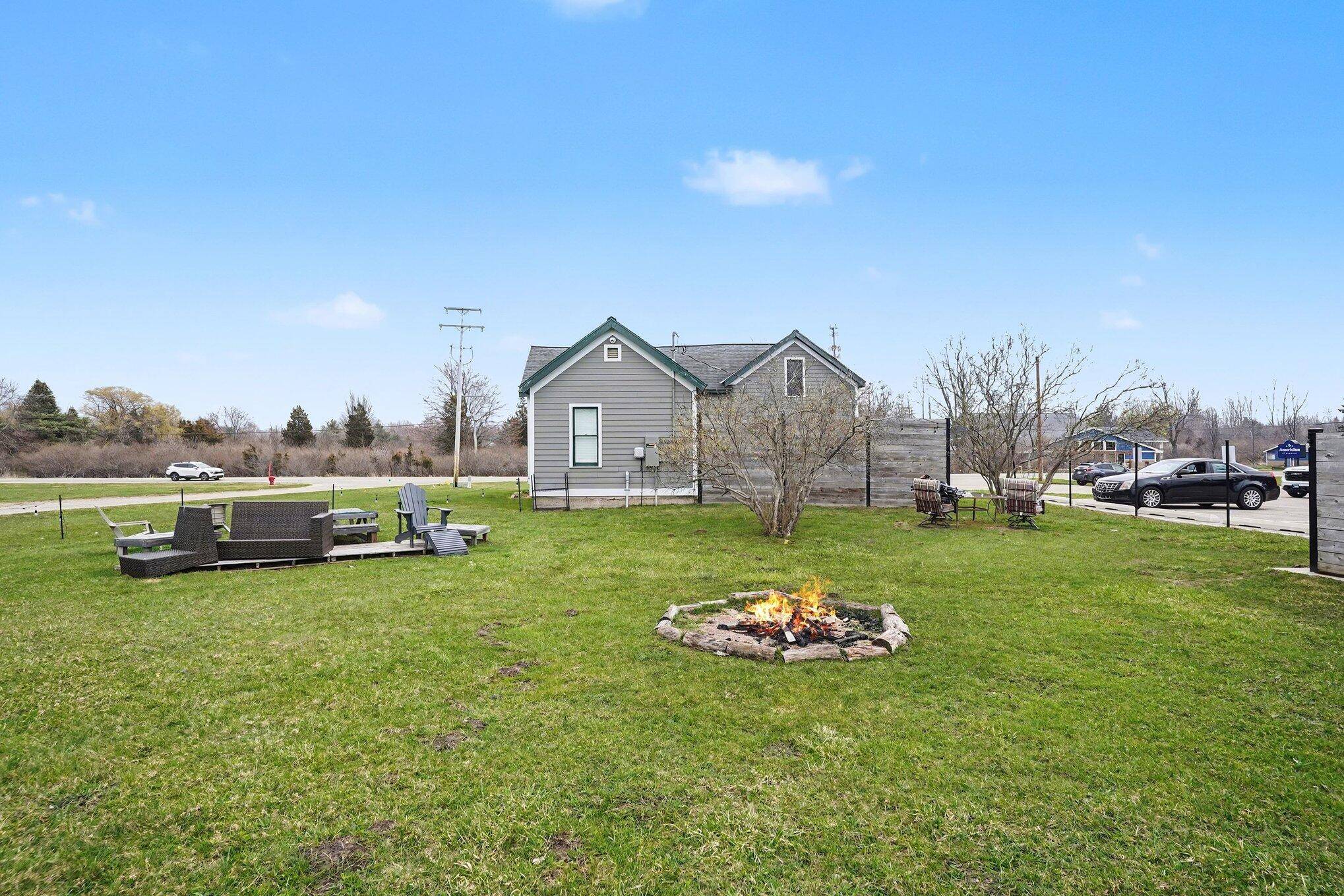 2918 Blue Star HWY, Douglas Vllg, MI 49406