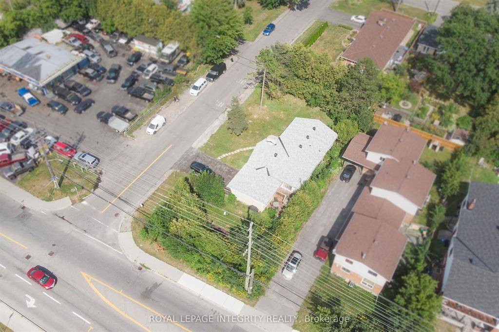 1152 Tawney RD, Elmvale Acres And Area, ON K1G 1B6