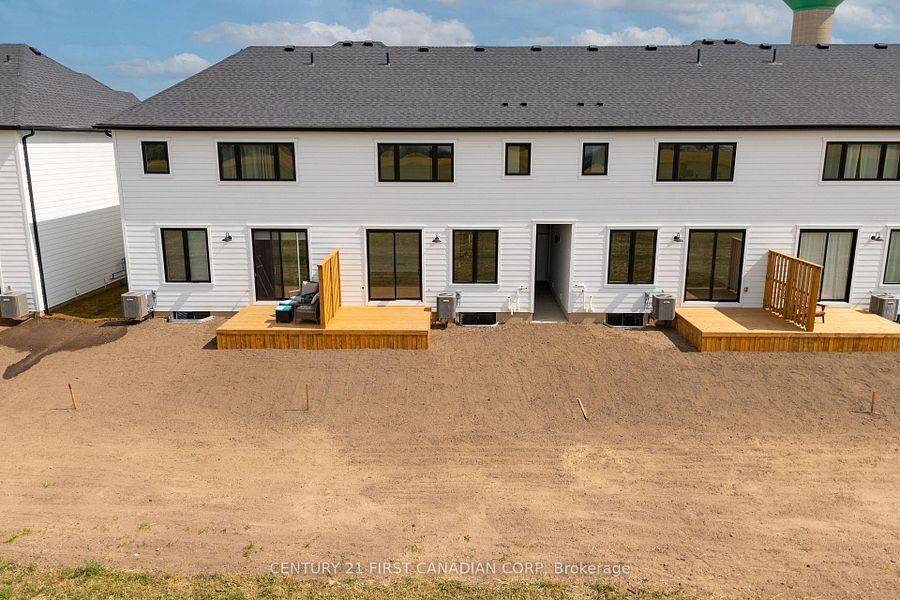 147-23(30) SCOTTS DR, Lucan Biddulph, ON N0M 2J0