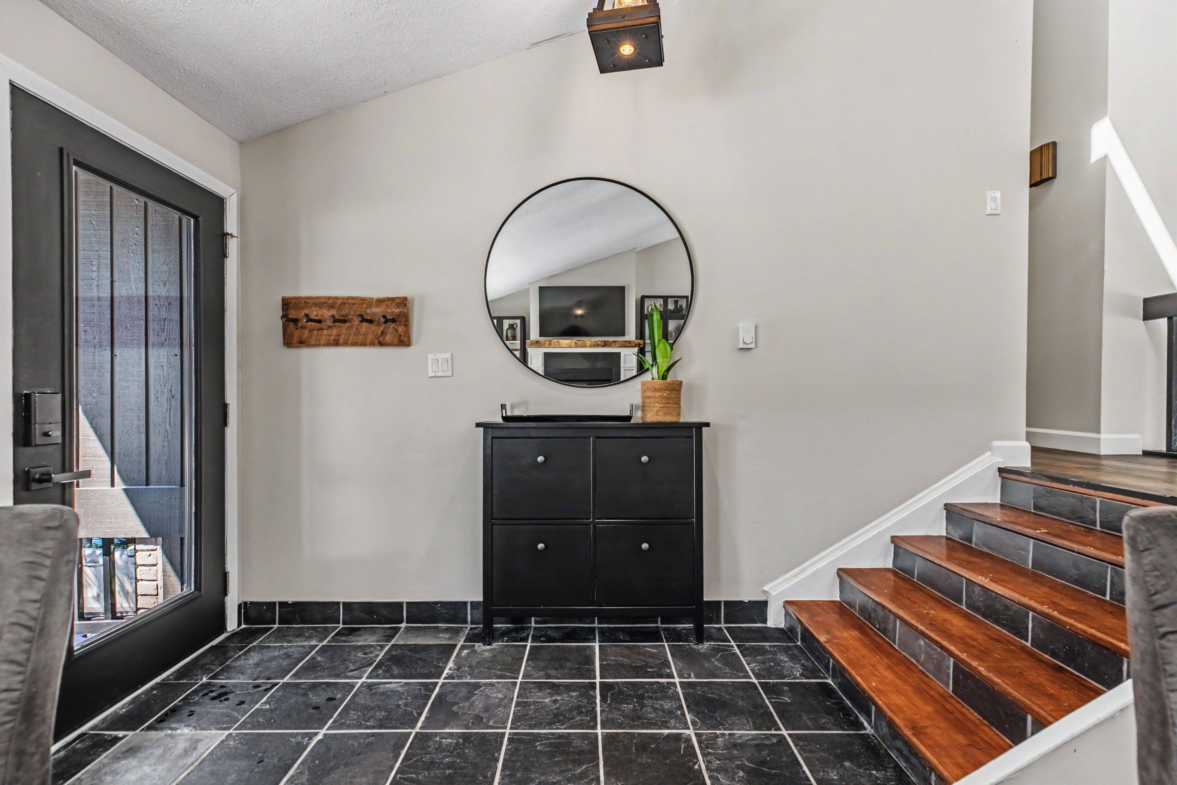 1 Armstrong CRES, Grey Highlands, ON N0C 1H0