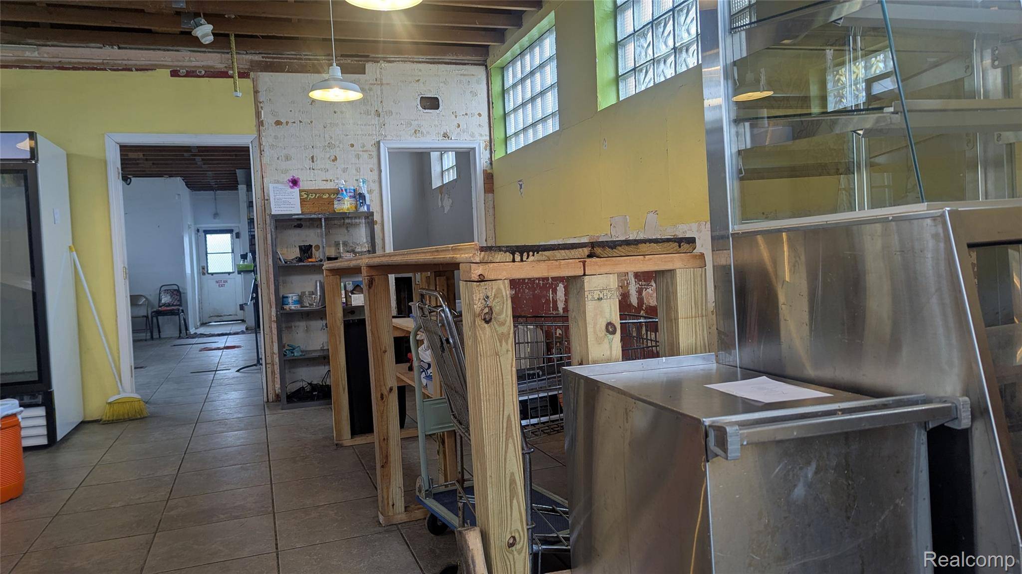 580 W Huron ST, Pontiaccity_oakland, MI 48341