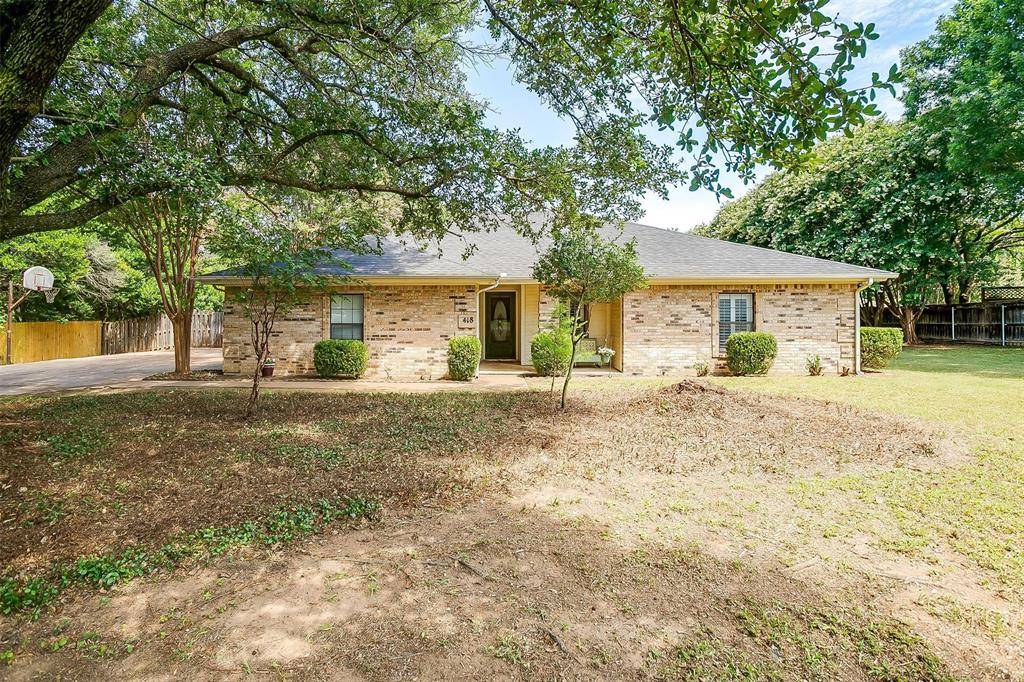 418 Country Meadow Drive, Mansfield, TX 76063