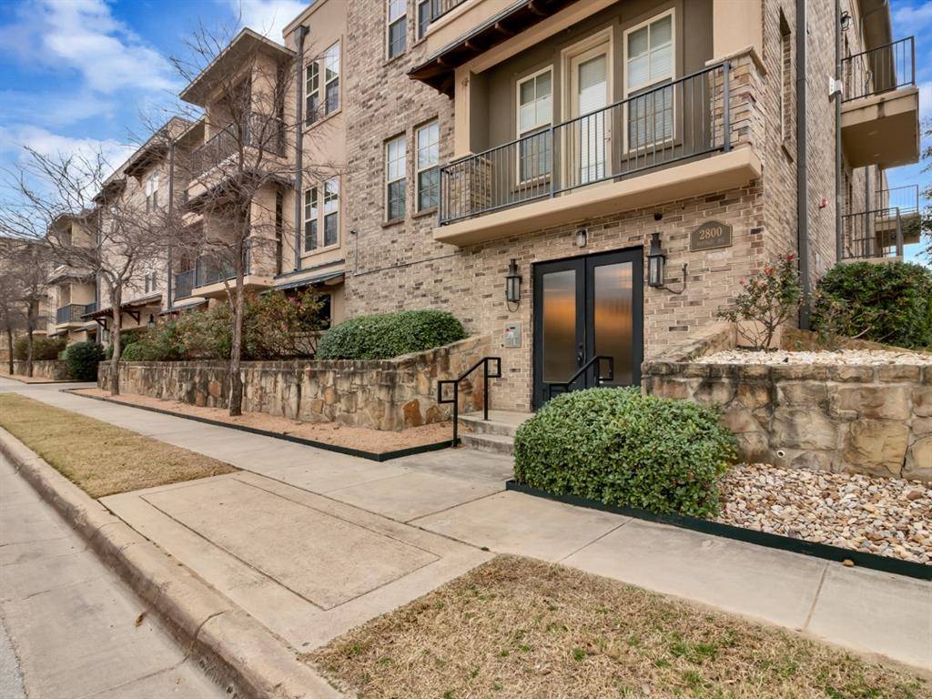 2800 Sandage Avenue #206, Fort Worth, TX 76109