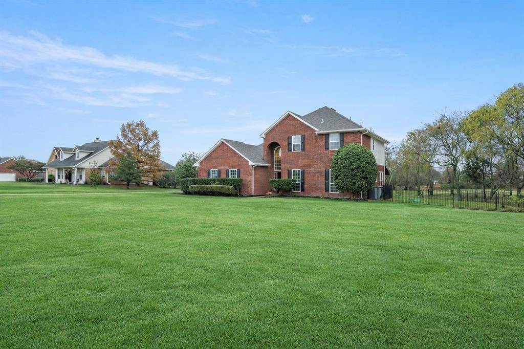 1915 Thornberry Drive, Melissa, TX 75454