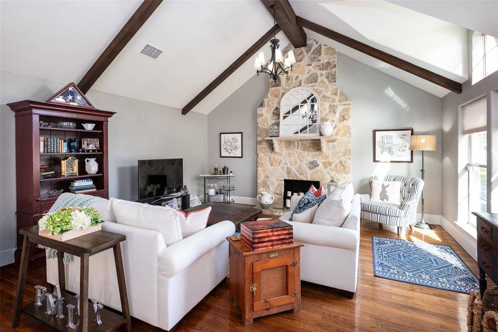 4623 W Amherst Avenue, Dallas, TX 75209