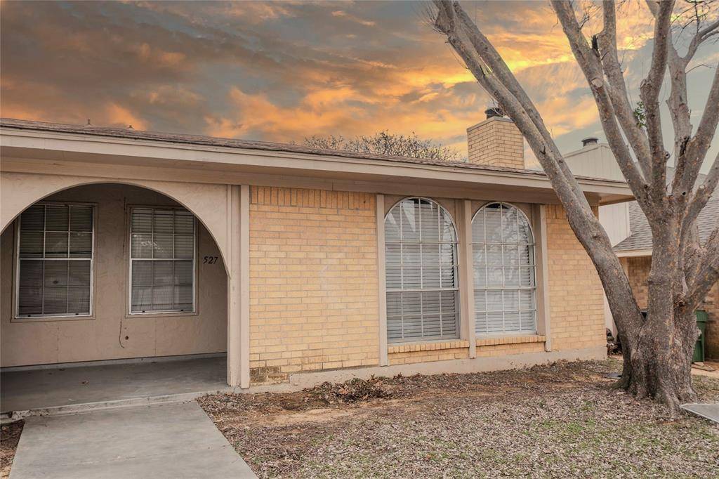 527 Crowley Road, Arlington, TX 76012