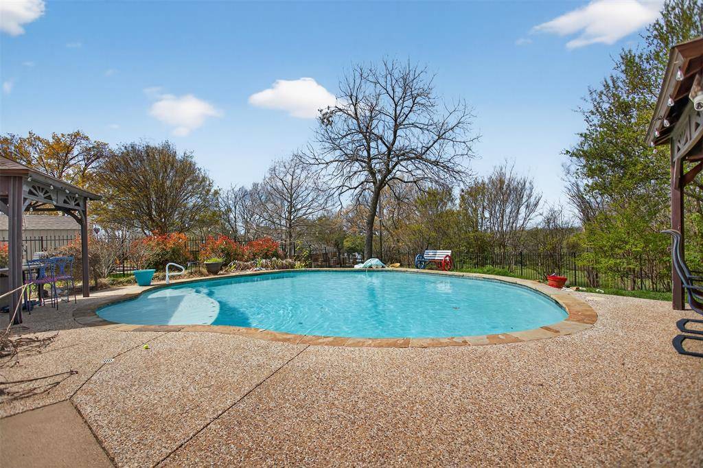 902 S Alamo Road, Rockwall, TX 75087