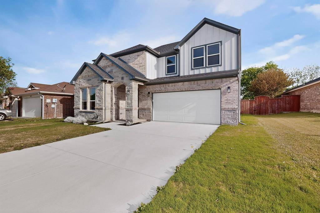 6810 Windward View Drive, Rowlett, TX 75088