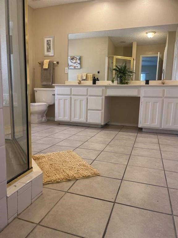 6302 Meadowmere Lane, Arlington, TX 76001