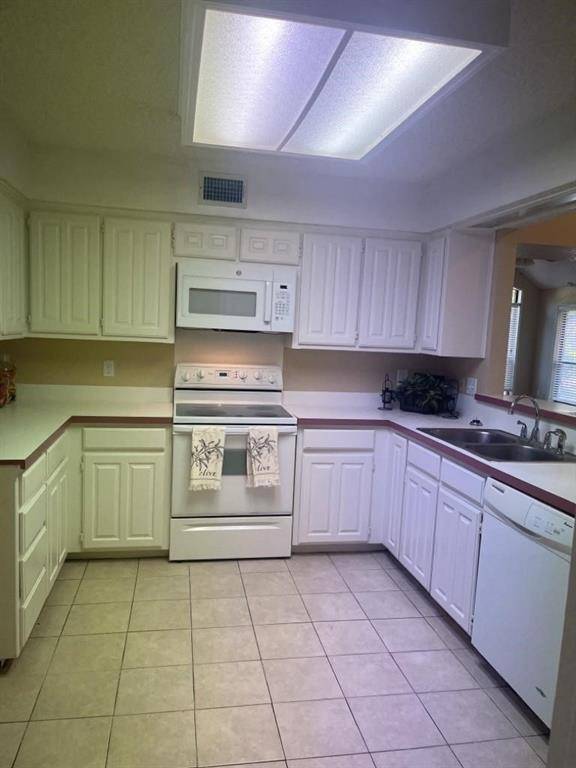 6302 Meadowmere Lane, Arlington, TX 76001