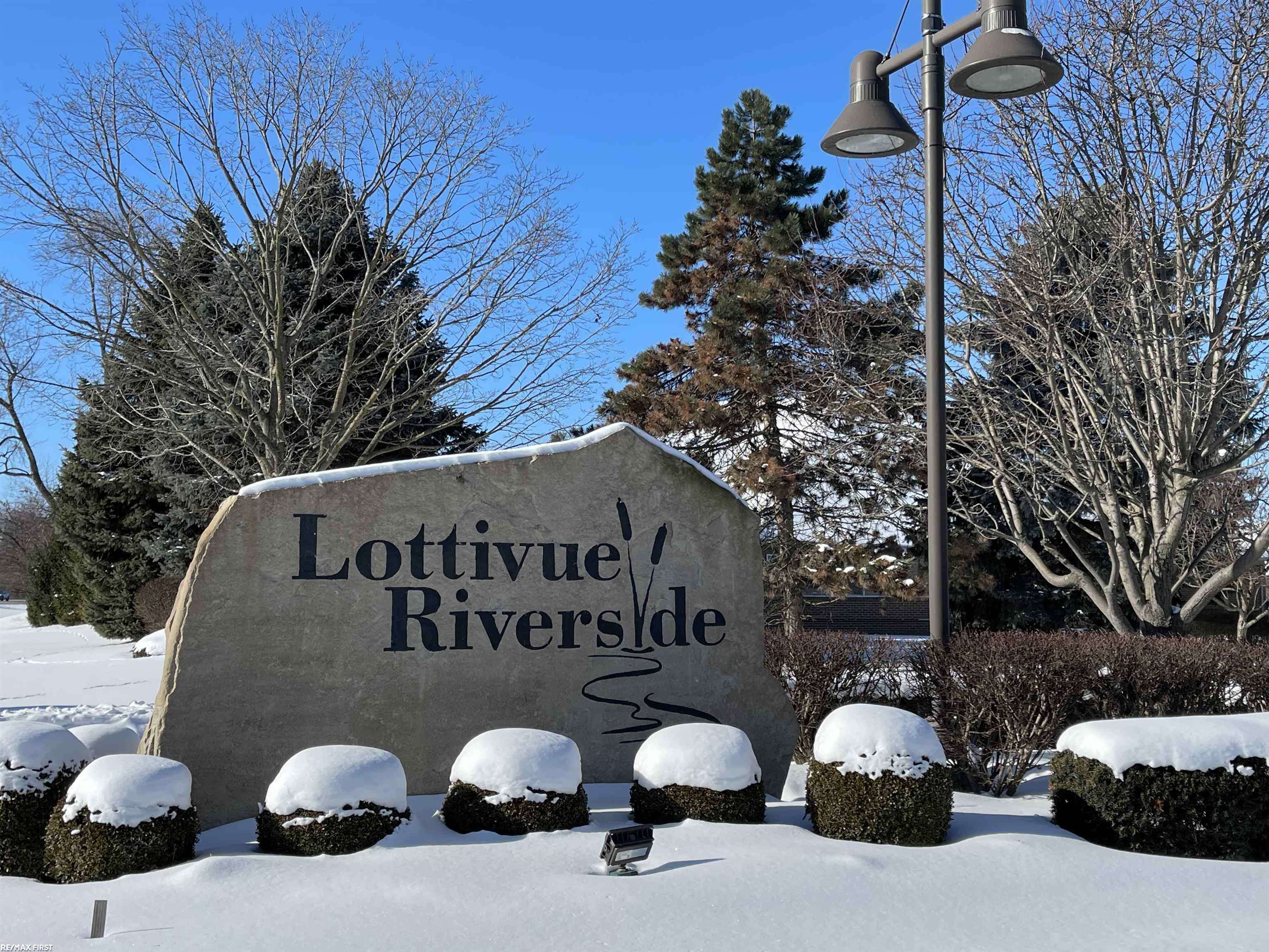 33878 Au Sable DR, Chesterfield Twp, MI 48047