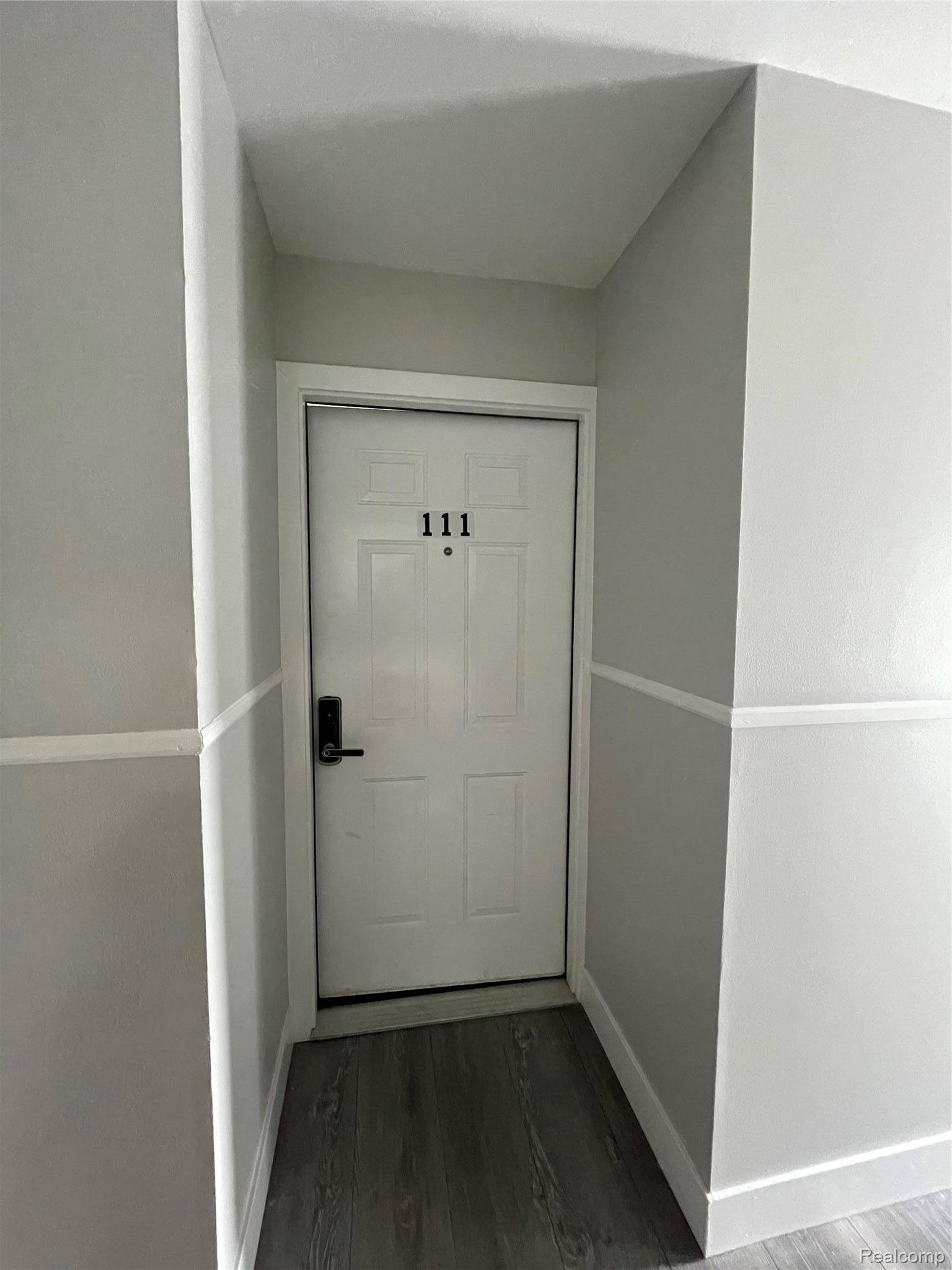 22148 Dante ST #111, Oak Park, MI 48237